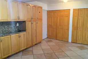 7829 Embassy Blvd, Miramar, FL 33023 - Photo 5