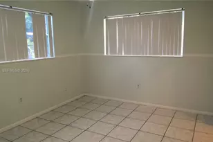 7829 Embassy Blvd, Miramar, FL 33023 - Photo 13