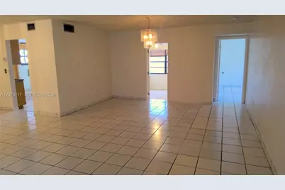 7829 Embassy Blvd, Miramar, FL 33023 - Photo 3