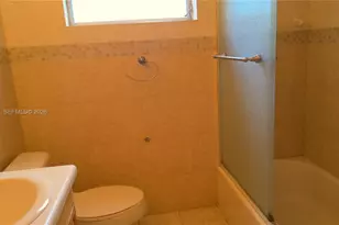 7829 Embassy Blvd, Miramar, FL 33023 - Photo 17