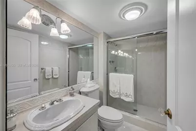 20335 W Country Club Dr #2409, Aventura, FL 33180 - Photo 11