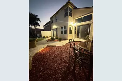 15616 NW 12th Mnr, Pembroke Pines, FL 33028 - Photo 23