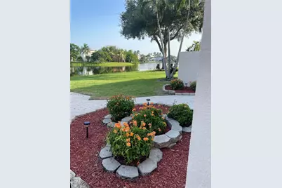 15616 NW 12th Mnr, Pembroke Pines, FL 33028 - Photo 25