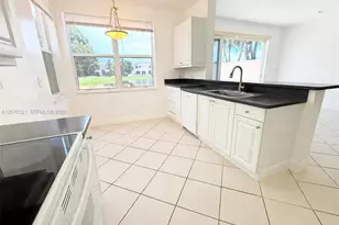 15616 NW 12th Manor, Pembroke Pines, FL 33028 - Photo 7