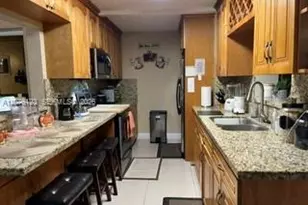 17201 NW 54th Ct, Miami Gardens, FL 33055 - Photo 5