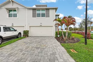 5610 SE Edgewater Circle, Stuart, FL 34997 - Photo 1