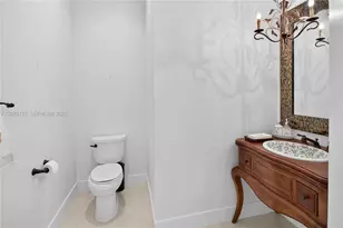 2725 Hunter Rd, Weston, FL 33331 - Photo 23