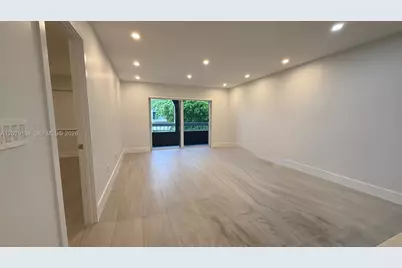 7840 Camino Real #P-405, Miami, FL 33143 - Photo 9
