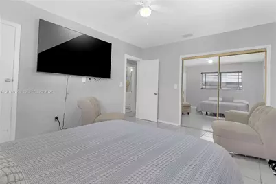 3030 NW 90th St, Miami, FL 33147 - Photo 25