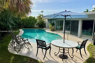 1241 Manor Dr, Singer Island, FL 33404 - Photo 17