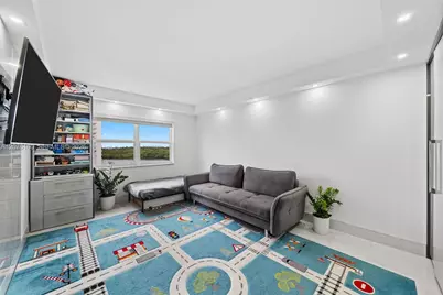 400 Kings Point Dr #822-23, Sunny Isles Beach, FL 33160 - Photo 31
