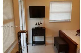 513 SW 6th Ave, Homestead, FL 33030 - Photo 7