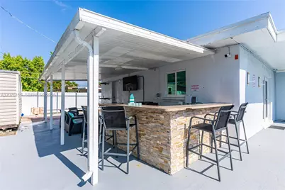 10310 SW 43rd St #0, Miami, FL 33165 - Photo 11