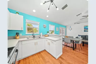 1261 Bonefish Ct, Fort Pierce, FL 34949 - Photo 9