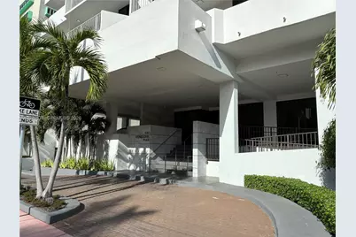 4301 Collins Ave #402, Miami Beach, FL 33140 - Photo 1