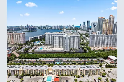 251 172nd St #321, Sunny Isles Beach, FL 33160 - Photo 7