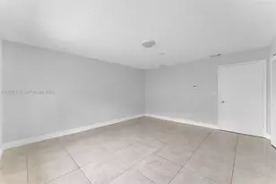 9835 SW 56th St, Miami, FL 33165 - Photo 19