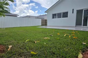 9612 Grand Canal Dr, Miami, FL 33174 - Photo 23