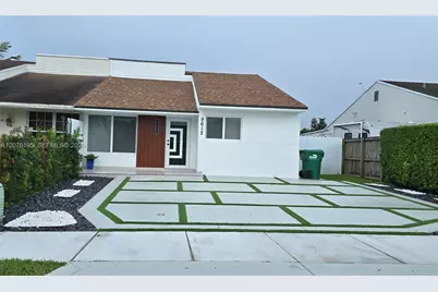 9612 Grand Canal Dr, Miami, FL 33174 - Photo 3