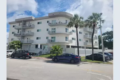 7125 Bonita Dr #402, Miami Beach, FL 33141 - Photo 1