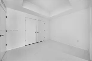 851 NE 1st Ave, Miami, FL 33132 - Photo 17