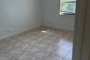 303 Racquet Club Rd, Weston, FL 33326 - Photo 17