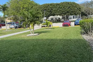 272 Camden L, West Palm Beach, FL 33417 - Photo 3