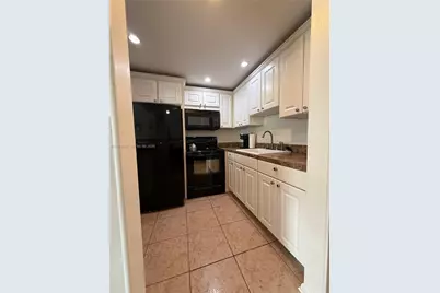 272 Camden L #272, West Palm Beach, FL 33417 - Photo 15