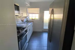 2145 Bay Dr, Miami Beach, FL 33141 - Photo 7