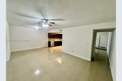40 Madrid Ln #1-11, Davie, FL 33324 - Photo 3