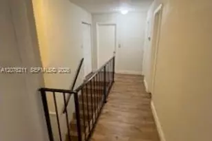 40 Madrid Ln, Davie, FL 33324 - Photo 21