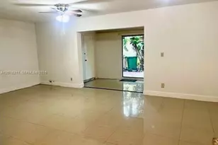 40 Madrid Ln, Davie, FL 33324 - Photo 5