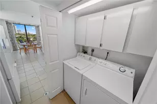 19707 Turnberry Way, Aventura, FL 33180 - Photo 25
