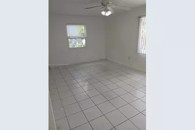 539 S Rainbow Dr #539, Hollywood, FL 33021 - Photo 15