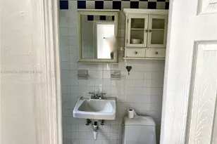 1935 Lincoln St, Hollywood, FL 33020 - Photo 5