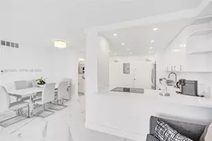 5555 Collins Ave, Miami Beach, FL 33140 - Photo 11