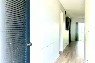 201 Berkley Rd, Hollywood, FL 33024 - Photo 3