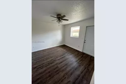 2500 Franklin Dr, Fort Lauderdale, FL 33311 - Photo 5