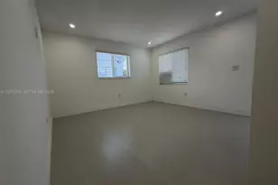 501 NW 25th Ct, Miami, FL 33125 - Photo 7