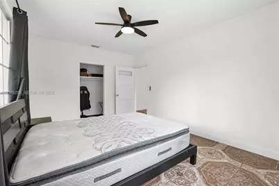 160 NW 45th St #2, Miami, FL 33127 - Photo 19