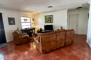 10330 Puerto Rico Dr, Cutler Bay, FL 33189 - Photo 5