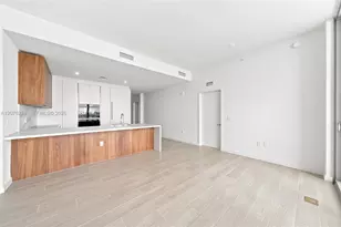 1400 Biscayne Blvd, Miami, FL 33132 - Photo 9