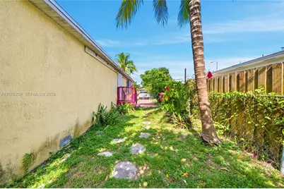 6241 NW 1st Pl, Miami, FL 33150 - Photo 27