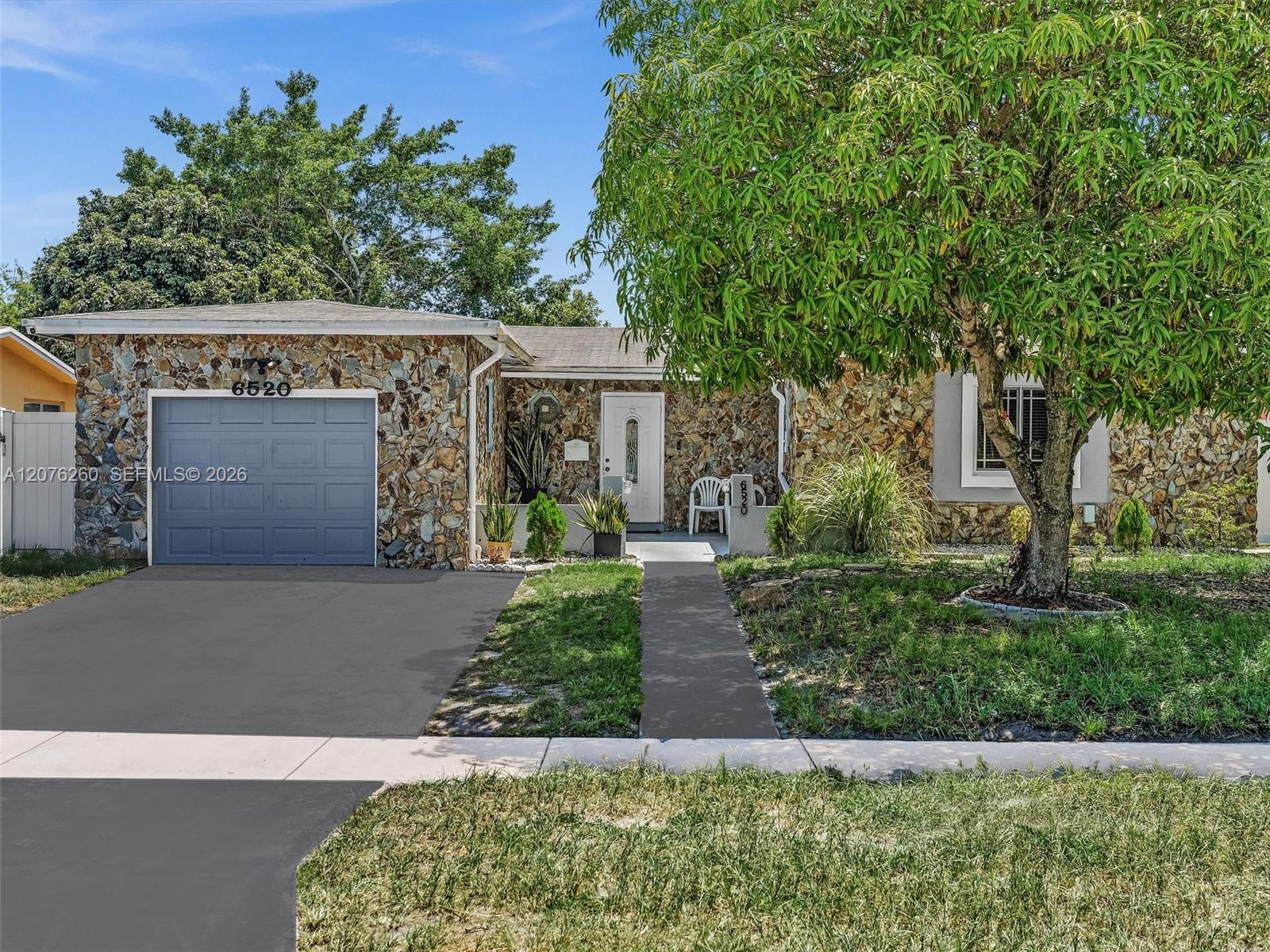 6520 SW 7th Ct - 6520 SW 7th Ct, North Lauderdale, FL 33068 Luxury Property | Jose Angel Pina