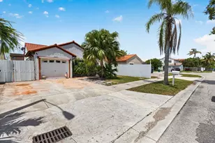 25014 SW 123rd Pl, Homestead, FL 33032 - Photo 1