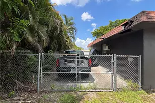 10 SW 46th Ave, Plantation, FL 33317 - Photo 7