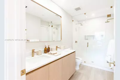 90 NE 32nd St #202, Miami, FL 33137 - Photo 15