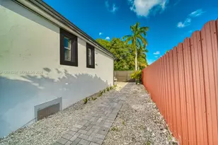 13801 NE 1st Ave, Miami, FL 33161 - Photo 25