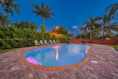 13801 NE 1st Ave, Miami, FL 33161 - Photo 39