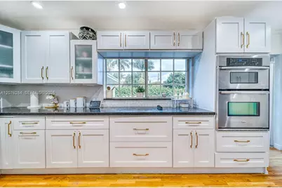13801 NE 1st Ave, Miami, FL 33161 - Photo 11